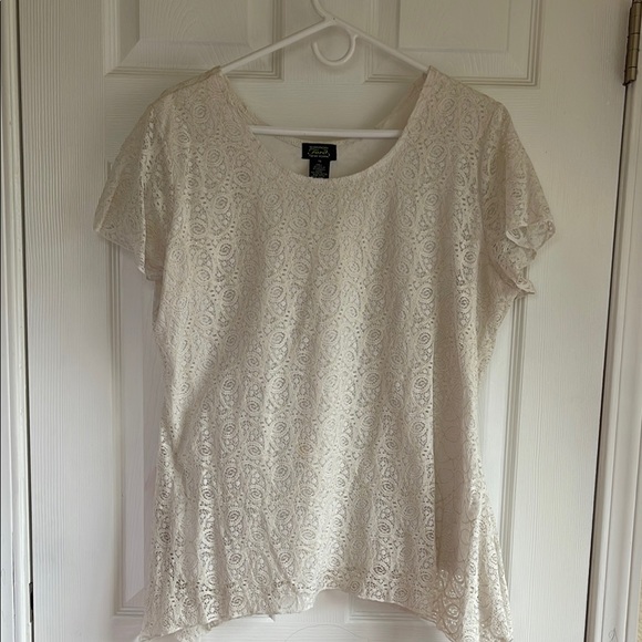 Lace Overlay Ivory Top by Liz Claiborne - Picture 1 of 4